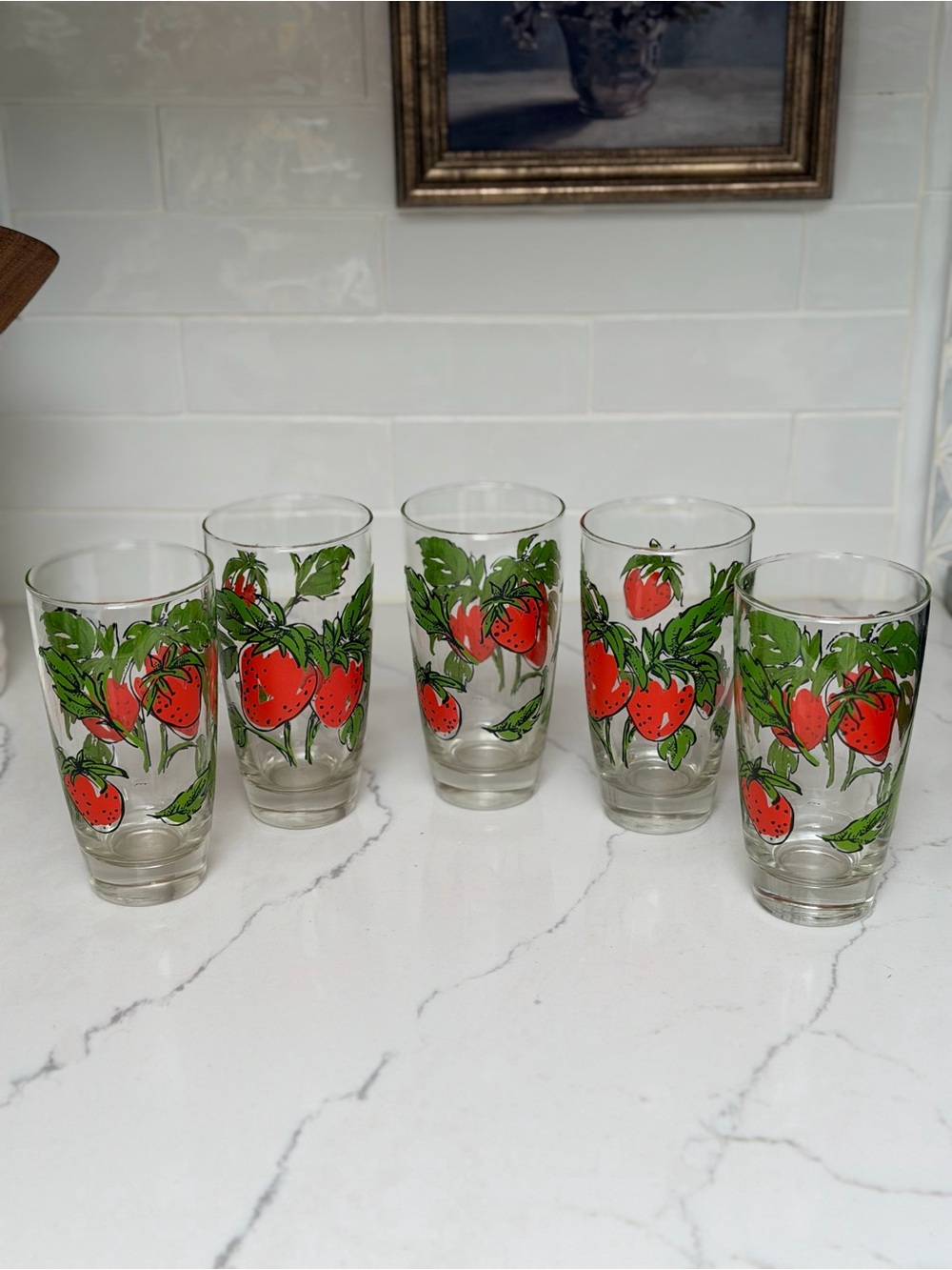 Set of 5 vintage Libbey Strawberry Print Drinking Glasses - Green and Red